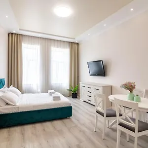 avangard-grande-space-apartment.hotelslviv.net/